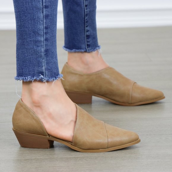 Tan Opened Side Pointy Toe Low Cut  Booties - Picture 2 of 7